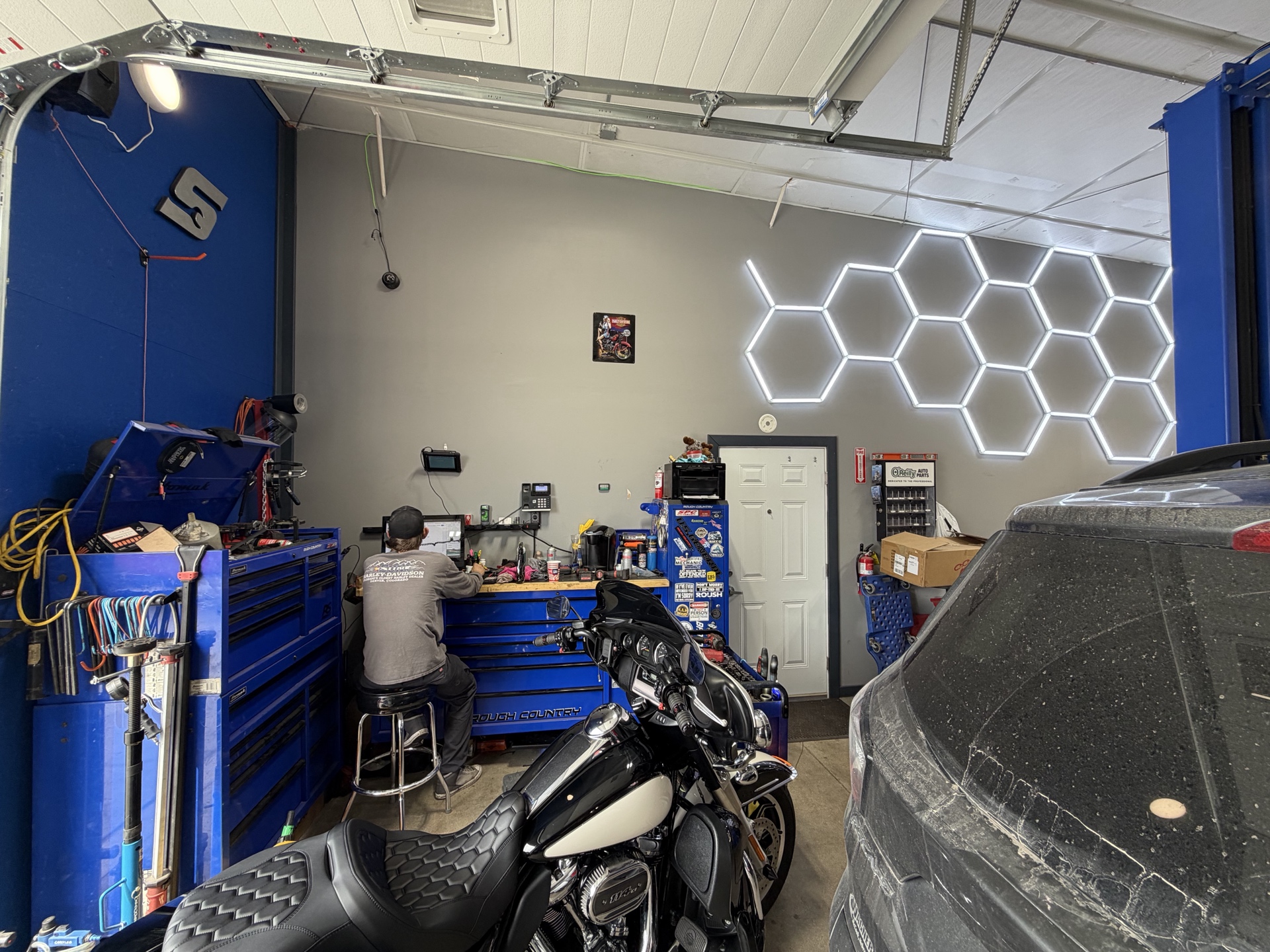 Technician workstation and shop equipment